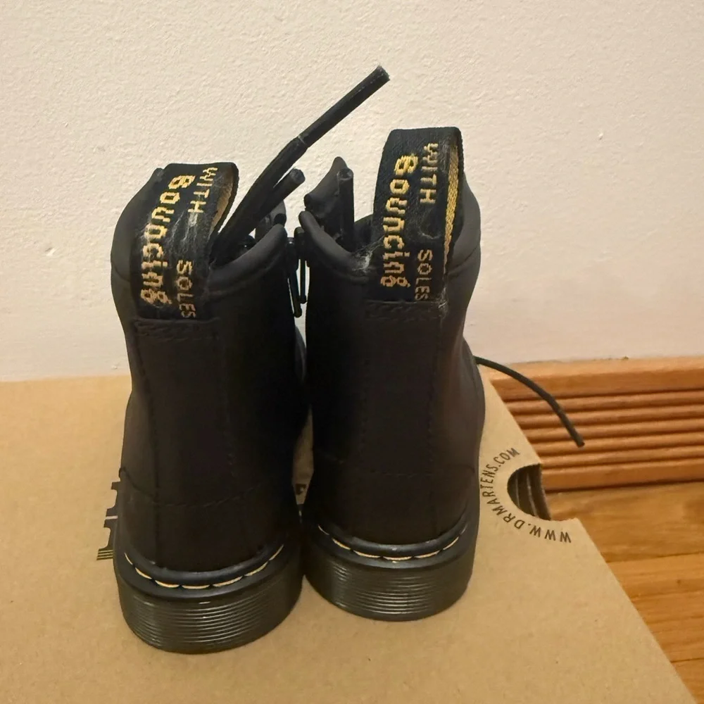 DR MARTENS TODDLER 1460 SOFTY T LEATHER LACE UP BOOTS US SIZE 7 ZIP SIDE NEW